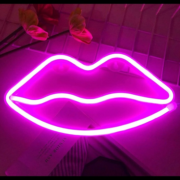 Neon lips lights - Picture 2 of 3